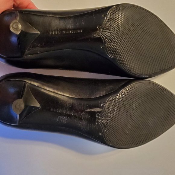 Elie Tahari Collection Kitten Heel Black Pumps Sz. 7 - Picture 4 of 4